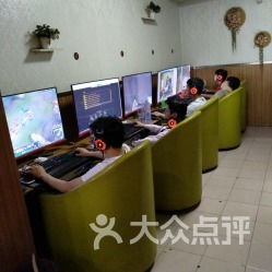 萬(wàn)體館網(wǎng)吧電競(jìng)團(tuán)購(gòu)攻略 電話、地址、價(jià)格與營(yíng)業(yè)時(shí)間全解析與場(chǎng)館經(jīng)營(yíng)之道